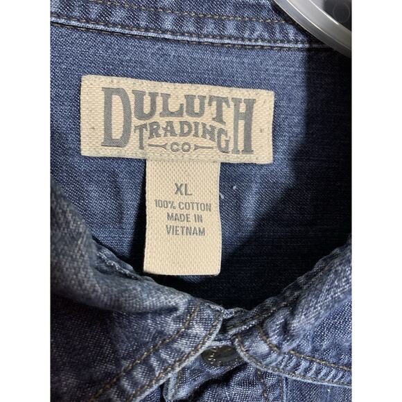 Duluth Trading Mens Denim Snap Button Shirt Sz XL Med Wash Blue Long Sleeve Work - Picture 5 of 11